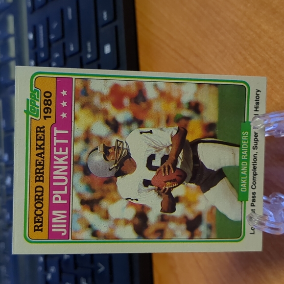 Lot - 1981 Topps + (2) 2021 Panini Prizm Football - Set #3 - Picture 7 of 14